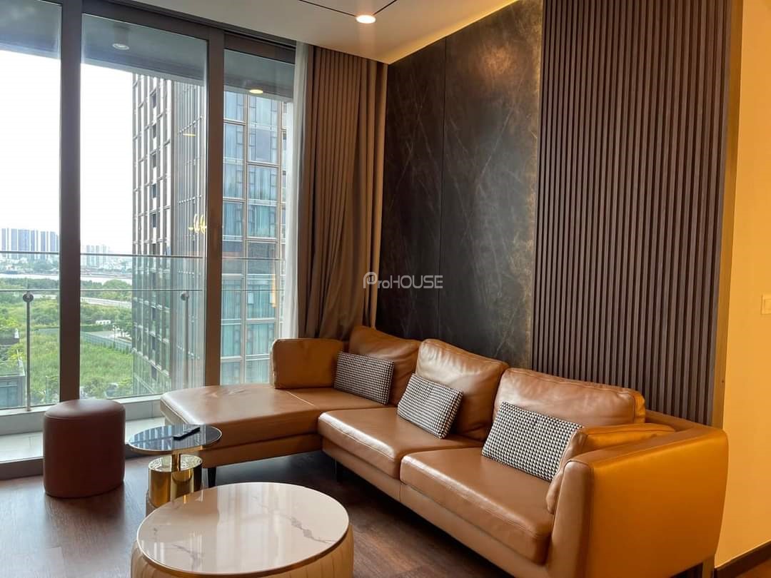 Luxurious and fully furnished 2-bedroom apartment for sale in Empire City with clear view