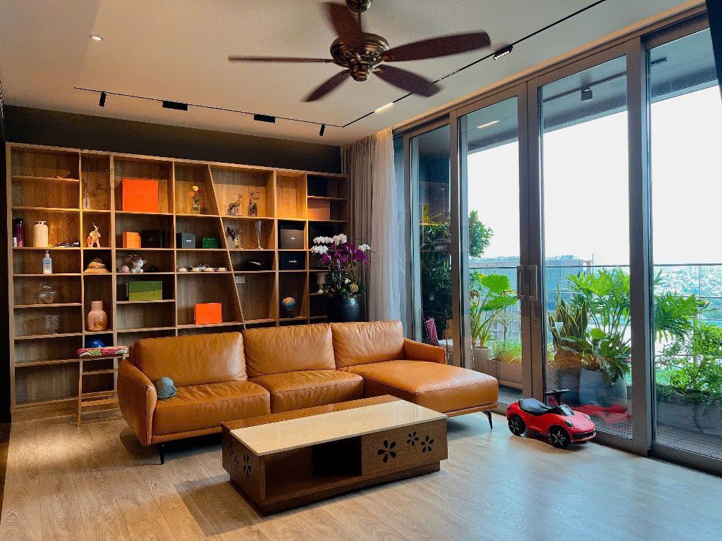 Empire City 河景四房打通公寓出售