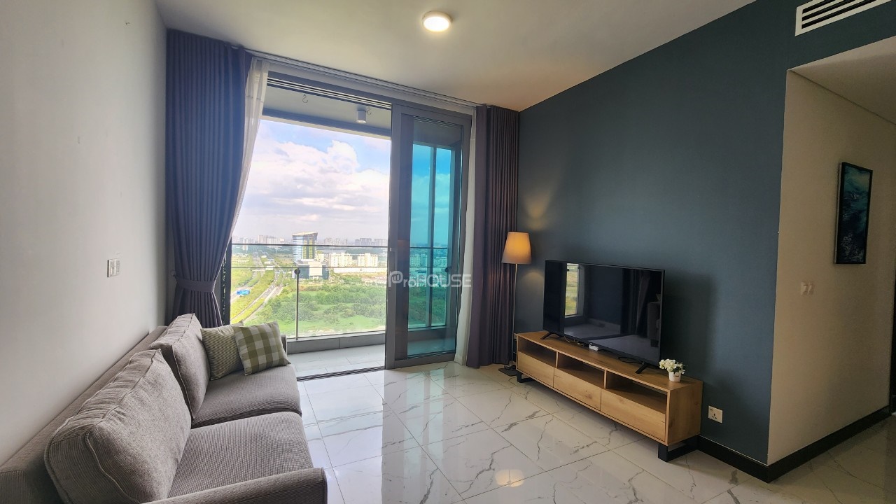 Low rental 2-bedroom Empire City apartment with full furniture and open view