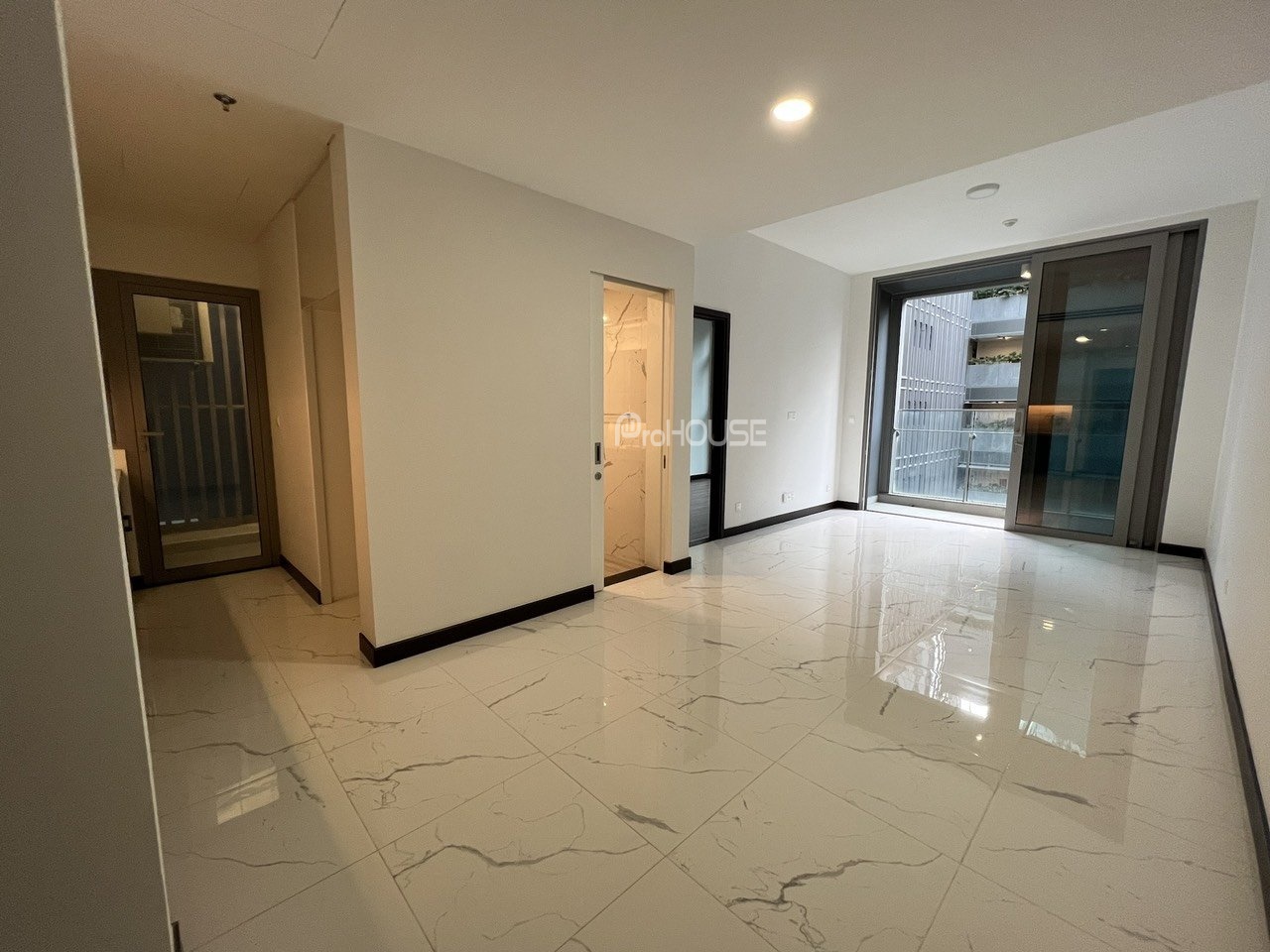 Cheap Empire City apartment for rent with 1 bedroom