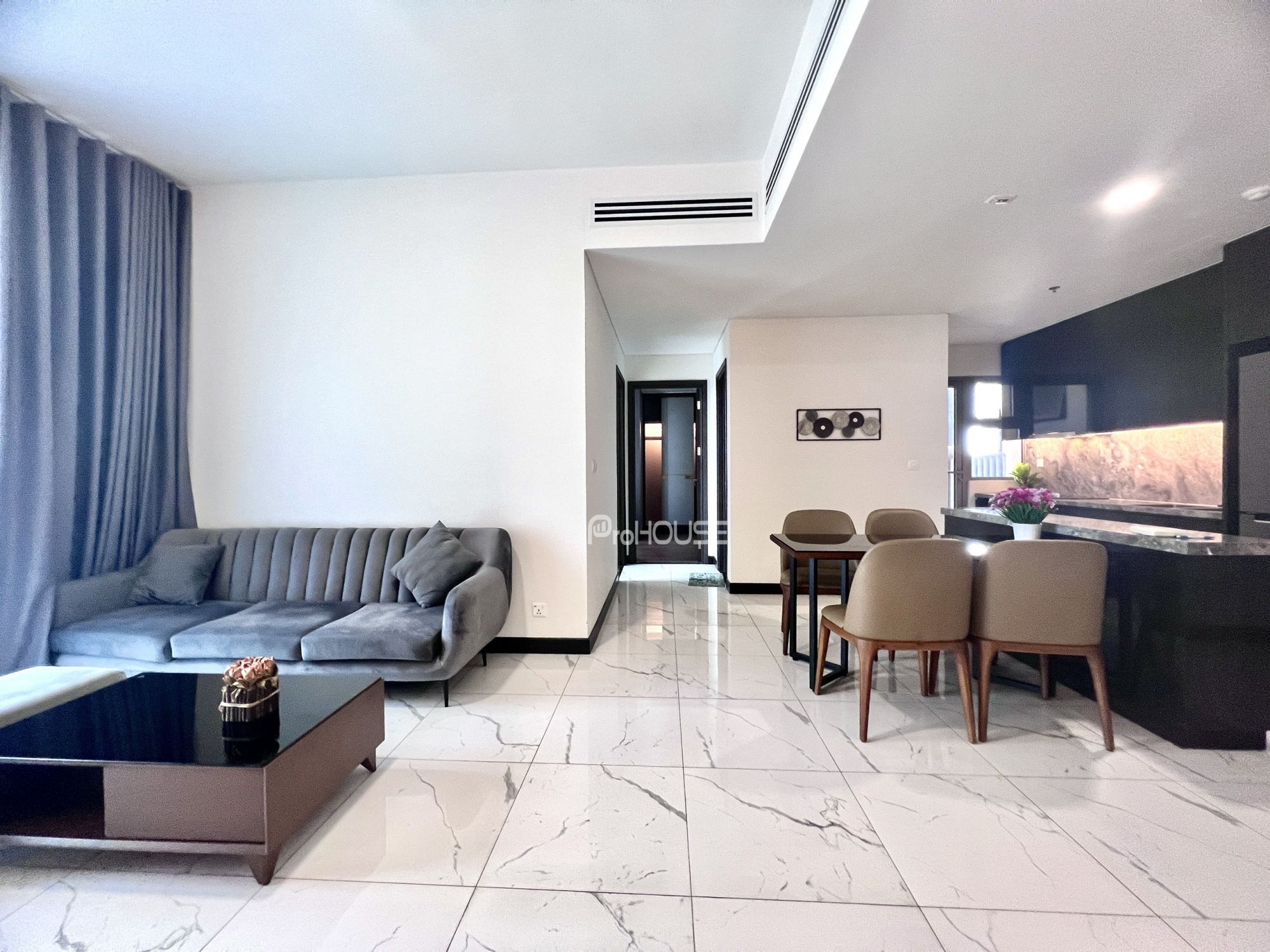 Cho thuê căn hộ 2 phòng ngủ rộng rãi và đầy đủ tiện nghi tại Empire City với thiết kế hiện đại