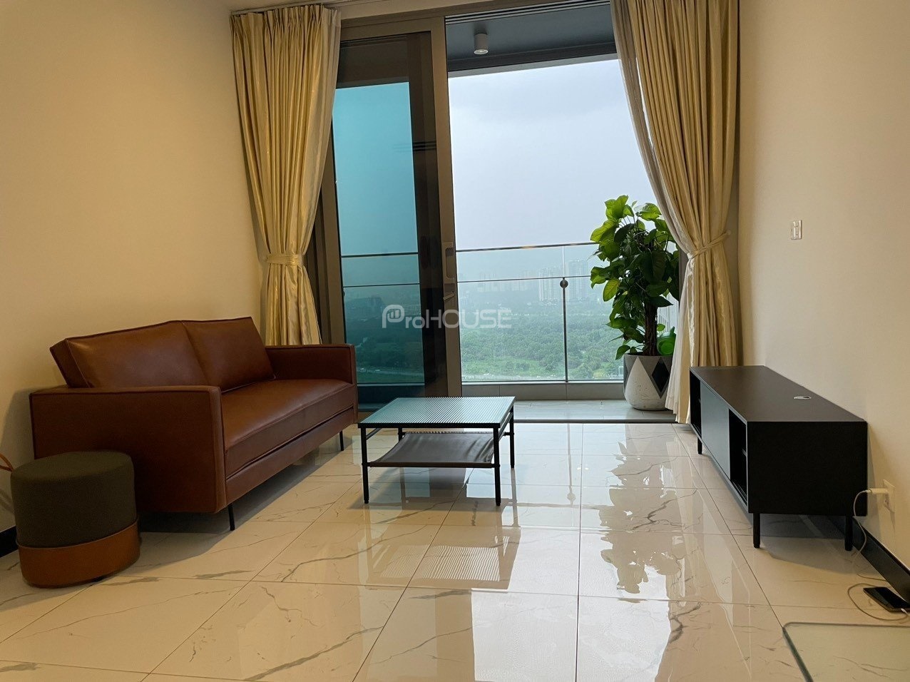 High floor apartment for rent with open view in Empire City with 2 bedrooms 