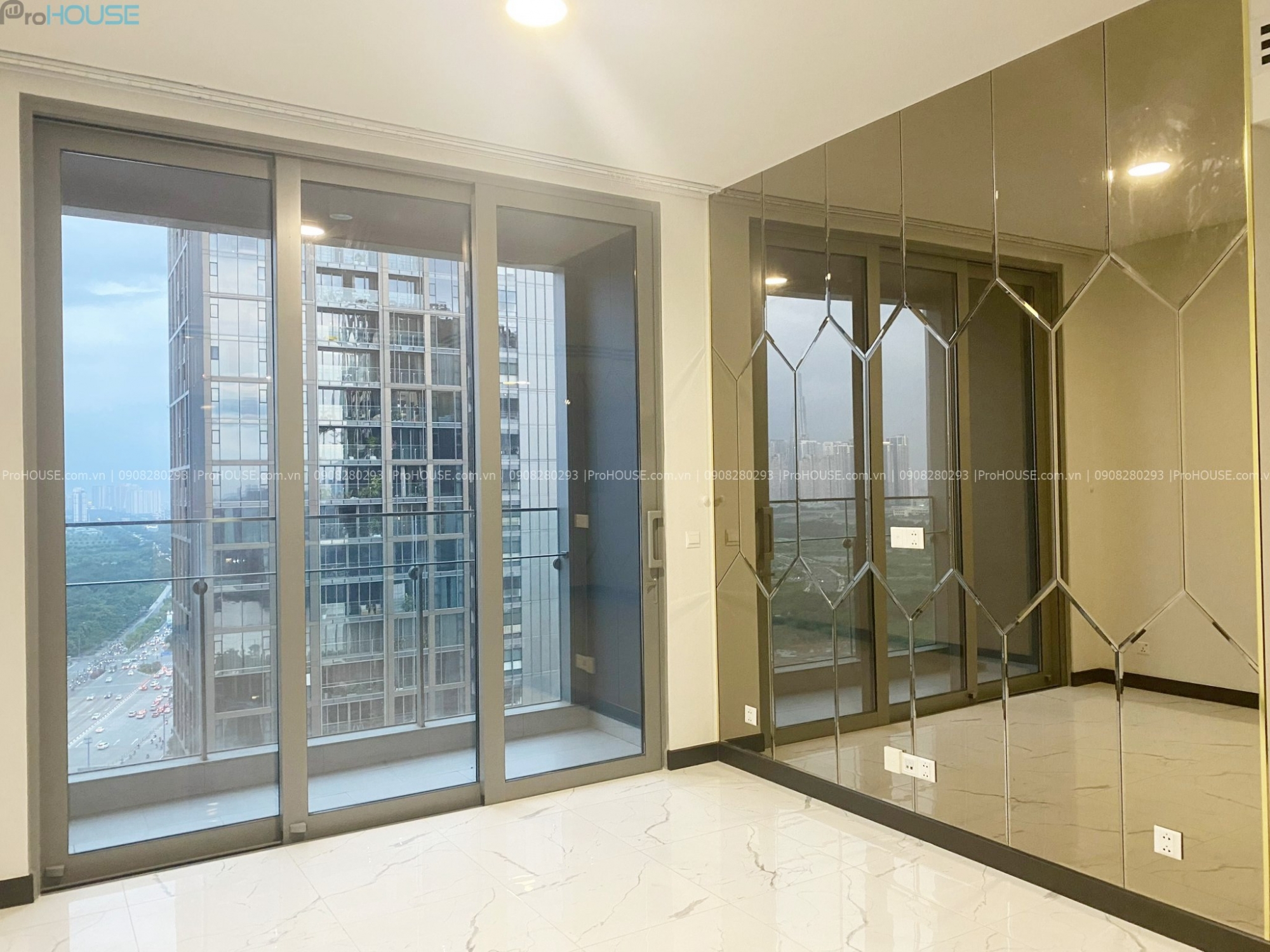 Luxury apartment for rent on high floor 2 bedrooms with nice view in Empire City