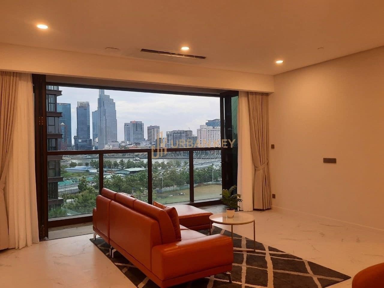 Cho thuê căn hộ cao cấp view đẹp ở The Metropole với 3 phòng ngủ đầy đủ tiện nghi