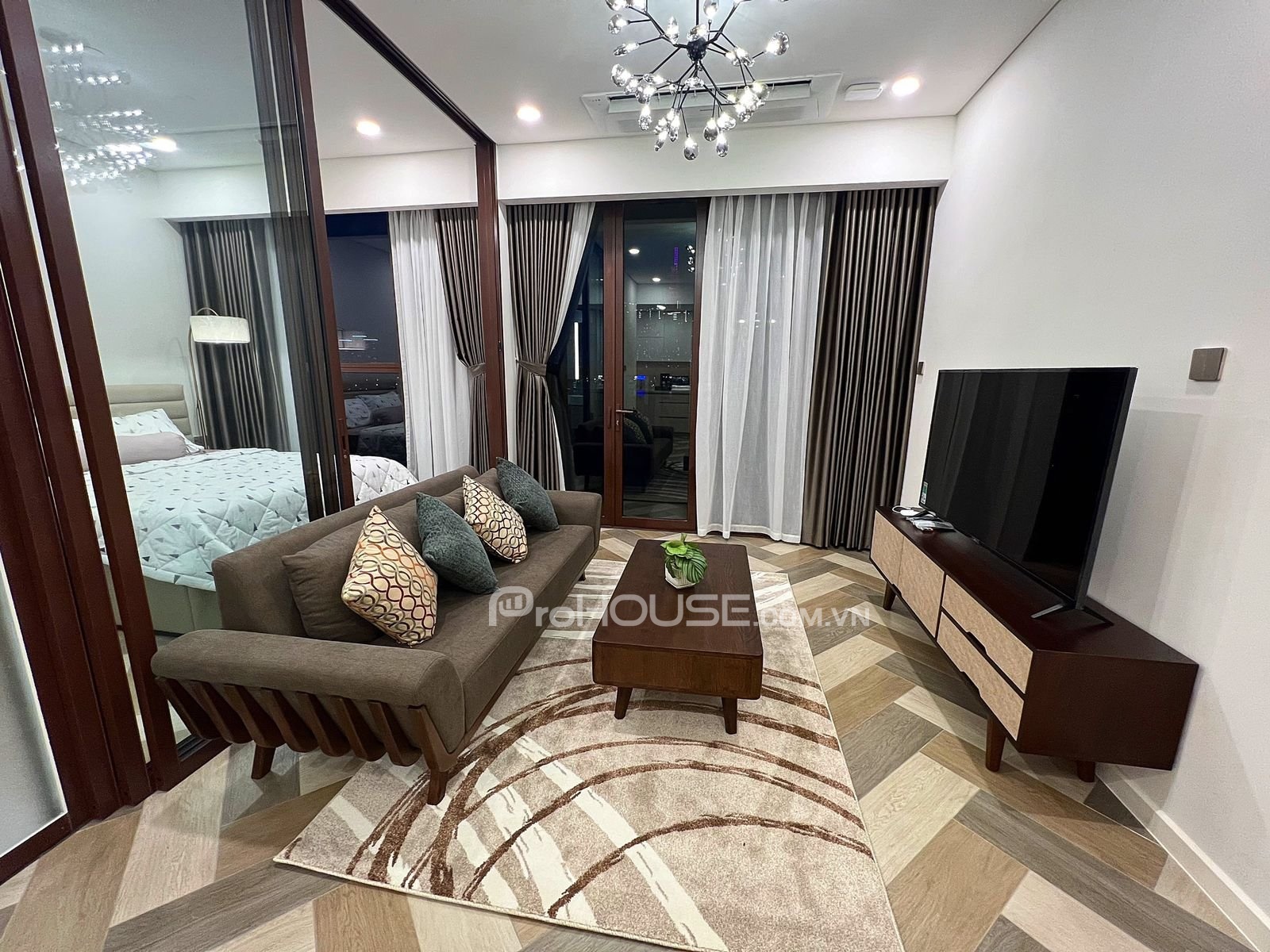 1 bedroom luxury apartment for rent in The Metropole with full furniture