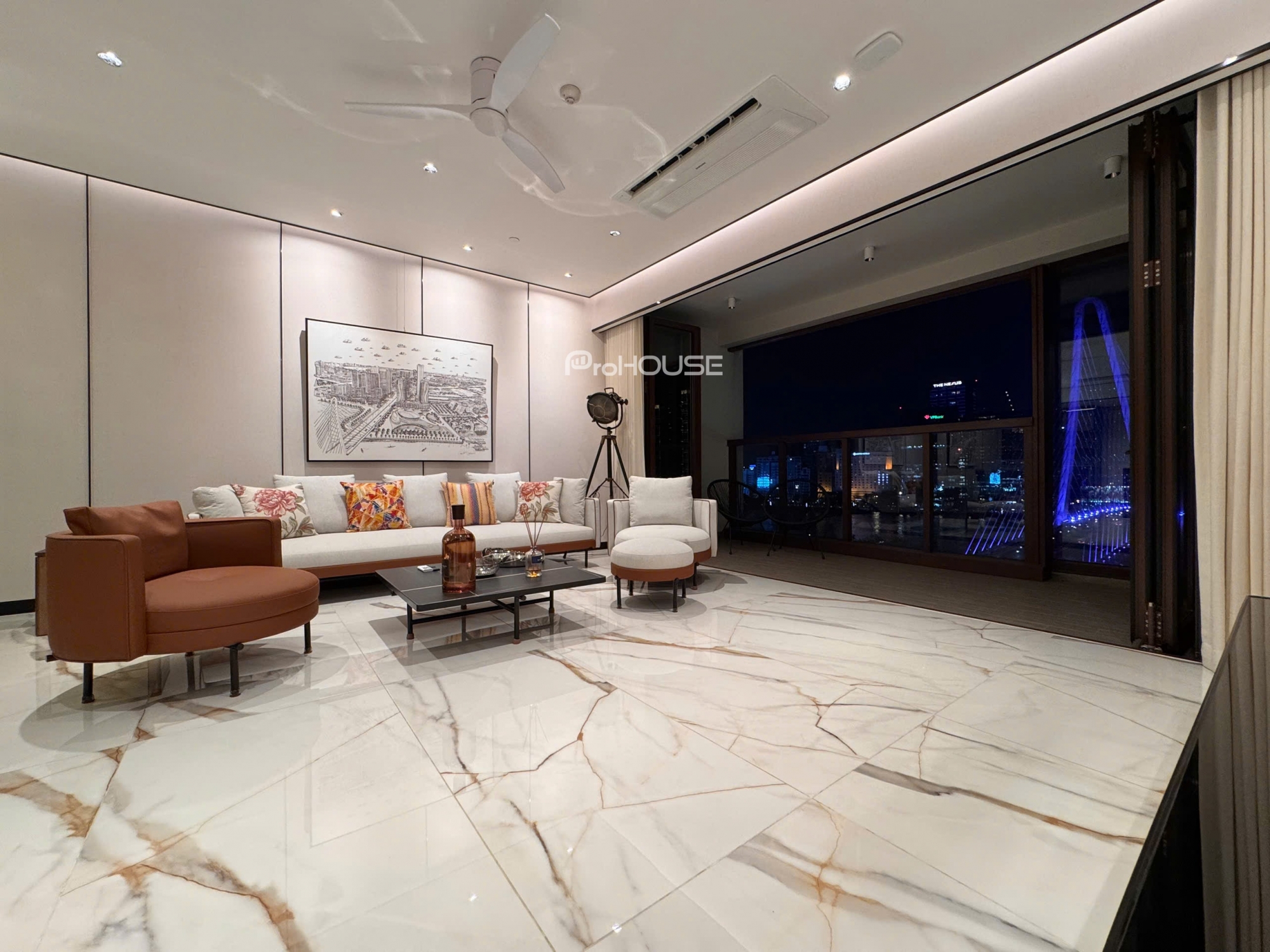 CHO THUÊ CĂN HỘ CAO CẤP THE METROPOLE 4 PHÒNG NGỦ – FULL NỘI THẤT – VIEW TRIỆU ĐÔ