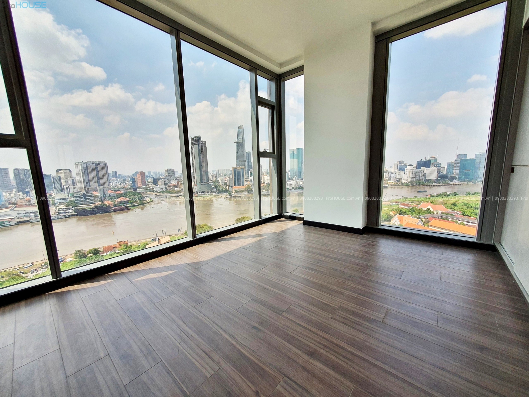 High floor apartment with Bitexco view in Empire City for sale