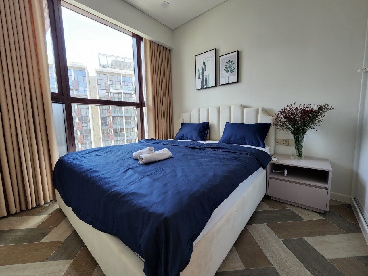 Cho thuê căn hộ đẹp 1 phòng ngủ ở The Metropole với đầy đủ nội thất