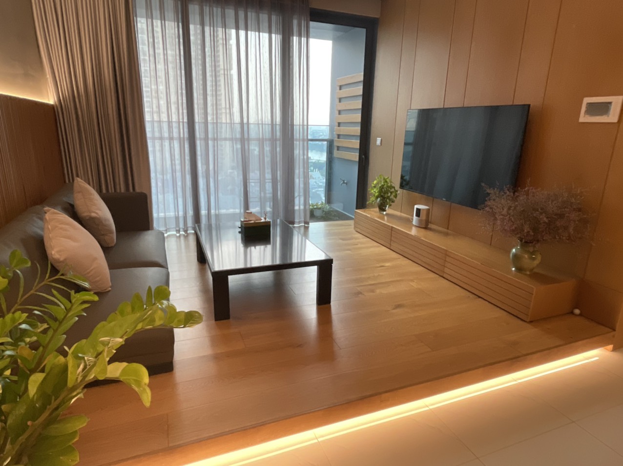Căn hộ Sunwah Pearl cho thuê nội thất đầy đủ phong cách Nhật Bản