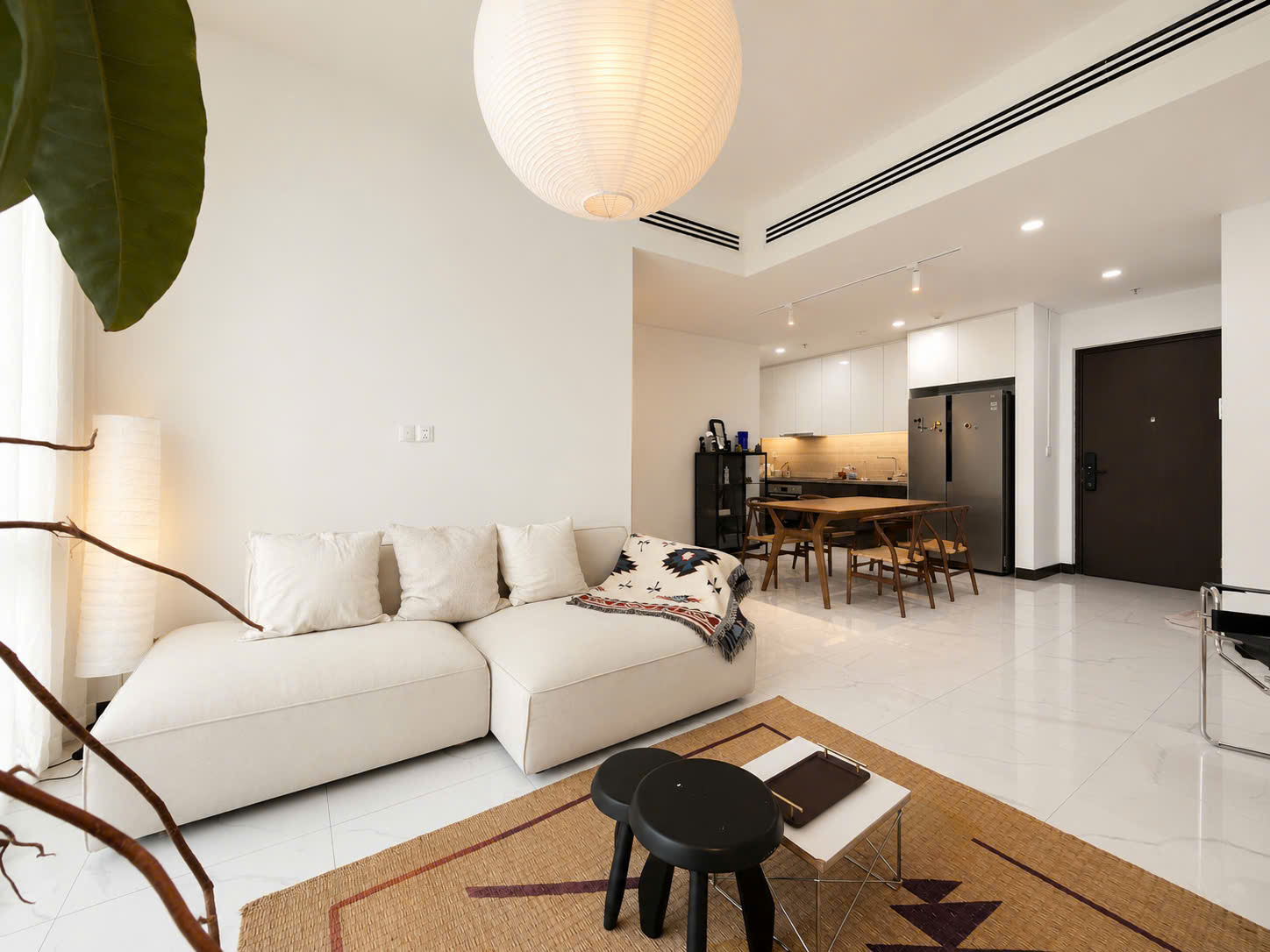 Cho thuê căn hộ 2 phòng ngủ sang trọng, đầy đủ nội thất tại Empire City Linden Residences Thu Thiem.