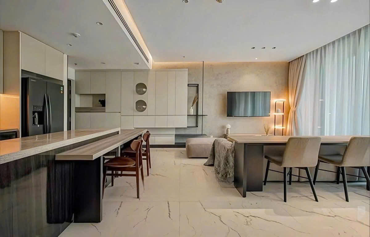 Spacious 3 bedroom apartment for rent at Empire City Linden with full furnishings and an airy living space