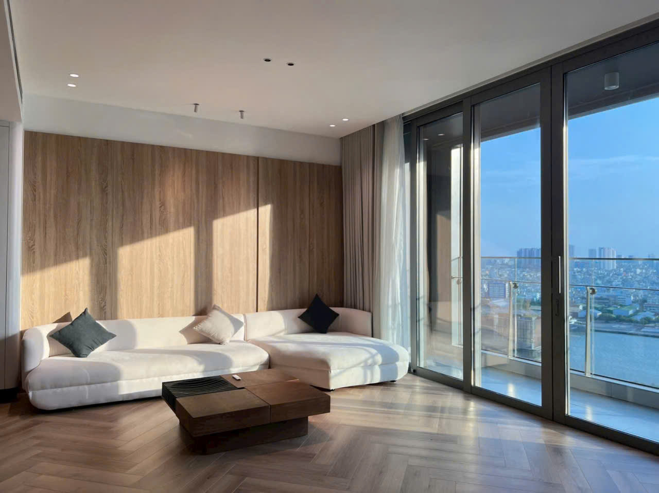 Bán căn hộ Empire City Linden 3 phòng ngủ full nội thất view sông sang trọng
