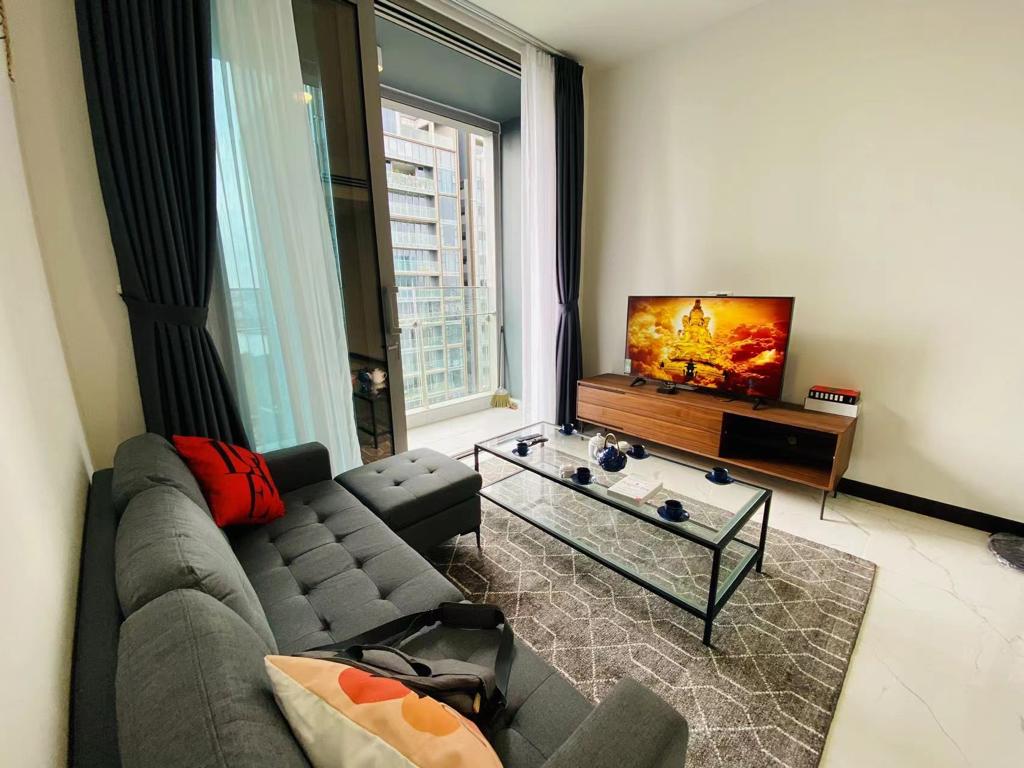 Modern 1 bedroom apartment for rent at Empire City Tilia fully furnished
