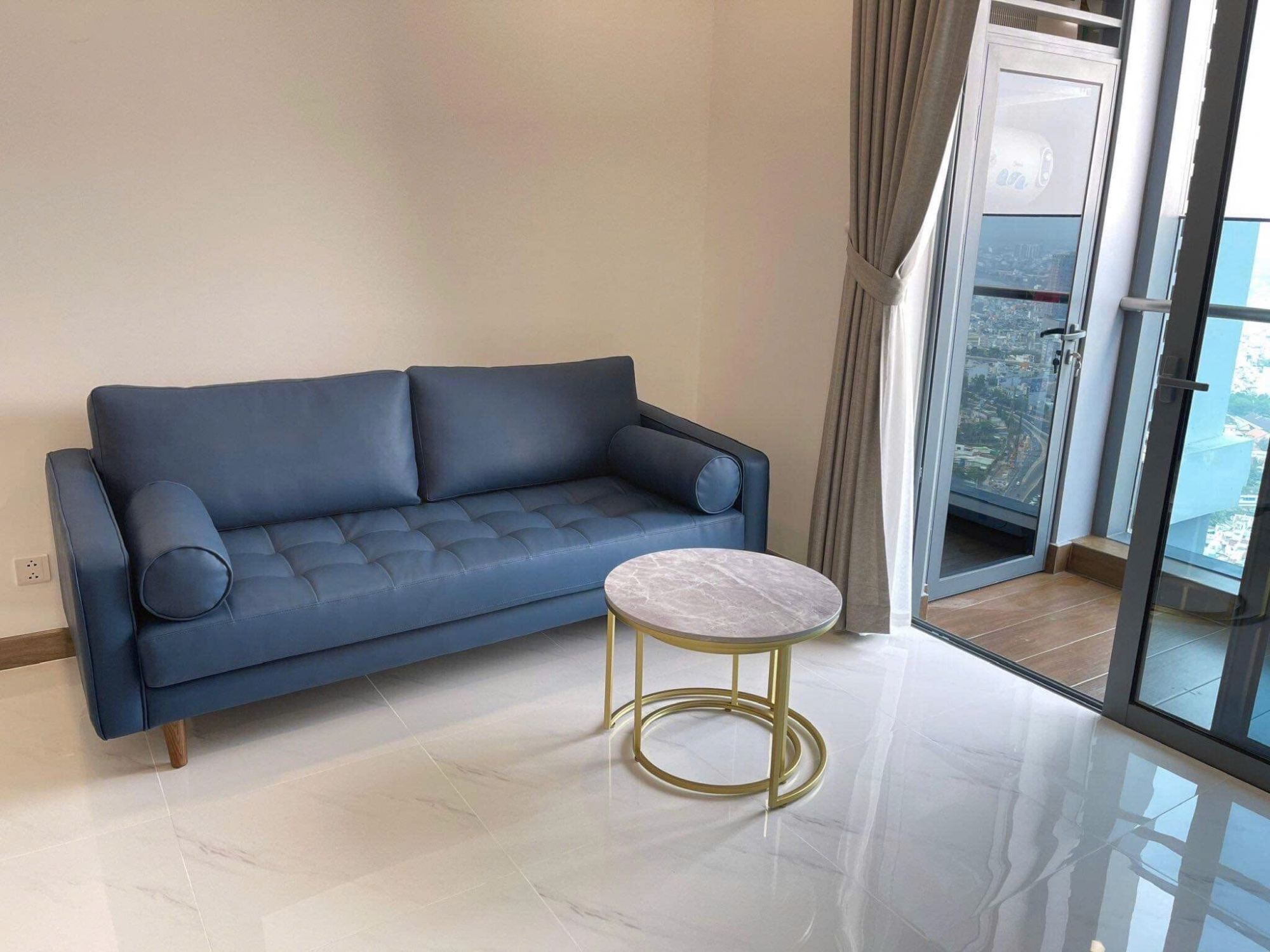 Cho thuê căn hộ 1 phòng ngủ tại Sunwah Pearl đầy đủ nội thất view đẹp.