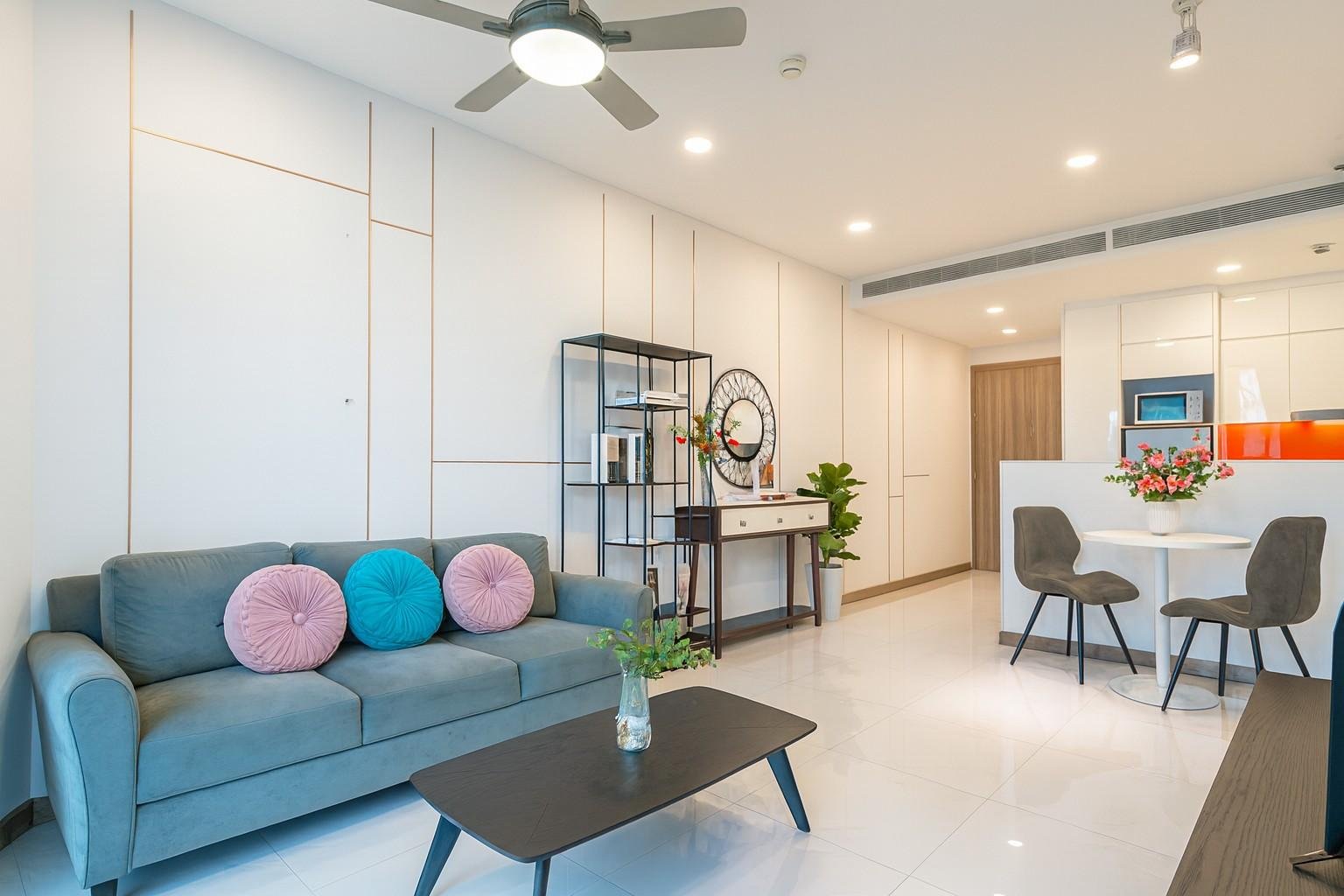 Sunwah Pearl 1 bedroom apartment for rent with modern furnishings and a refined living space