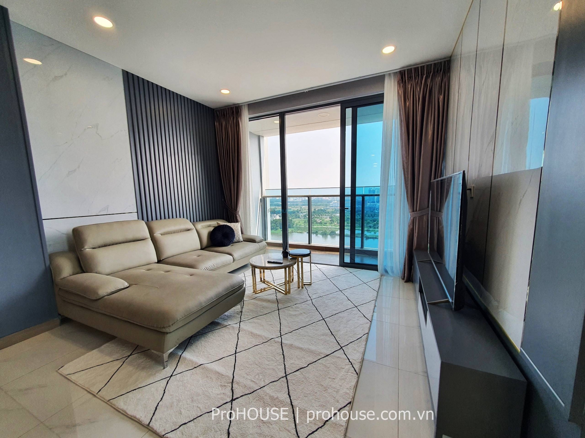 Sunwah Pearl 3br apartment with river view extremely nice interior design for rent
