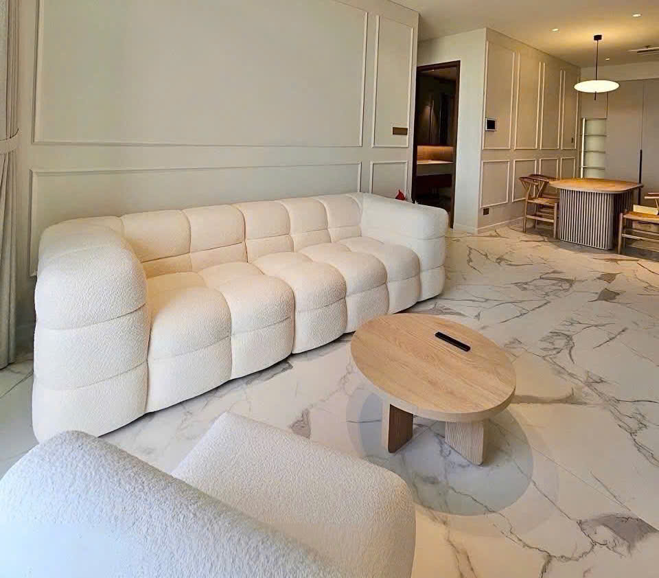 Cho thuê căn hộ 2PN + 1 studio tại The Crest Metropole nội thất đẹp