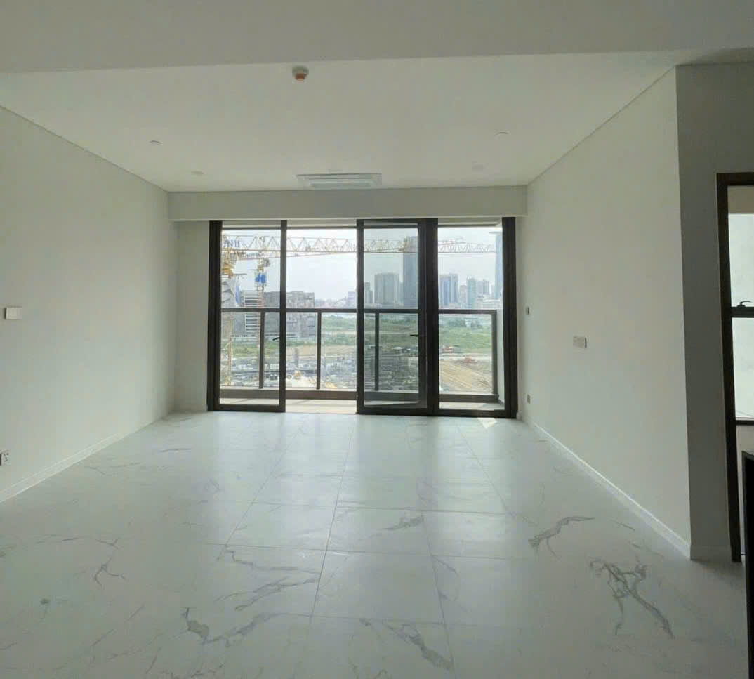 3 bedroom apartment for rent at The Galleria Metropole with Ba Son Bridge District 1 and Bitexco views