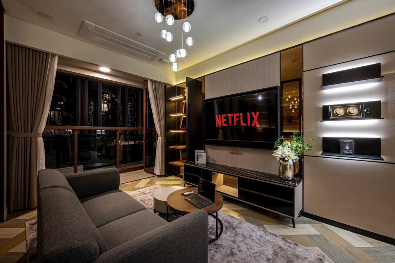 1 bedroom fully furnished apartment for sale at The Galleria Metropole Thu Thiem river and pool 