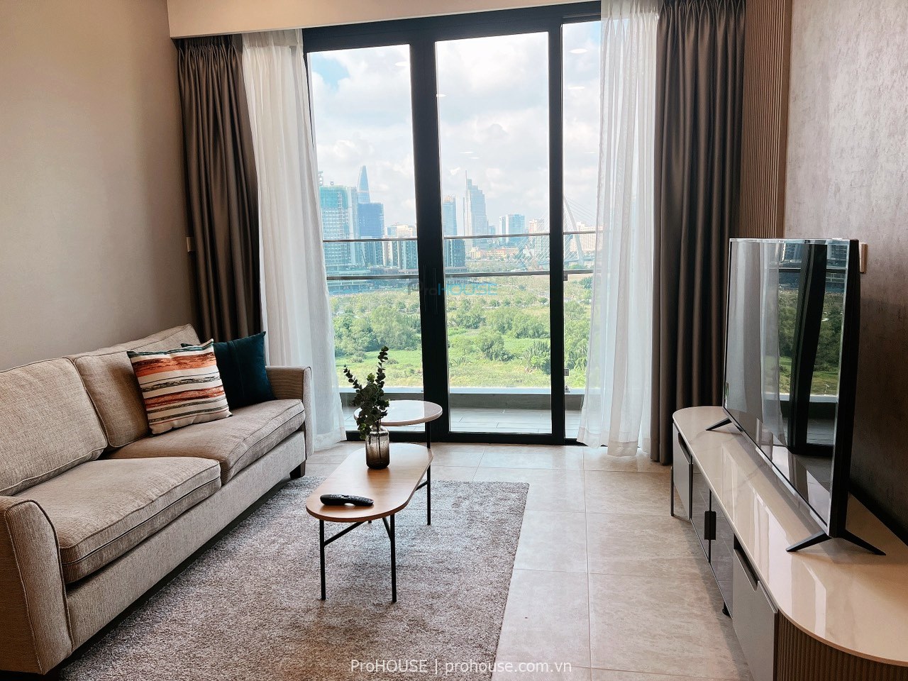Low rental 1 bedroom apartment for rent in The River Thu Thiem