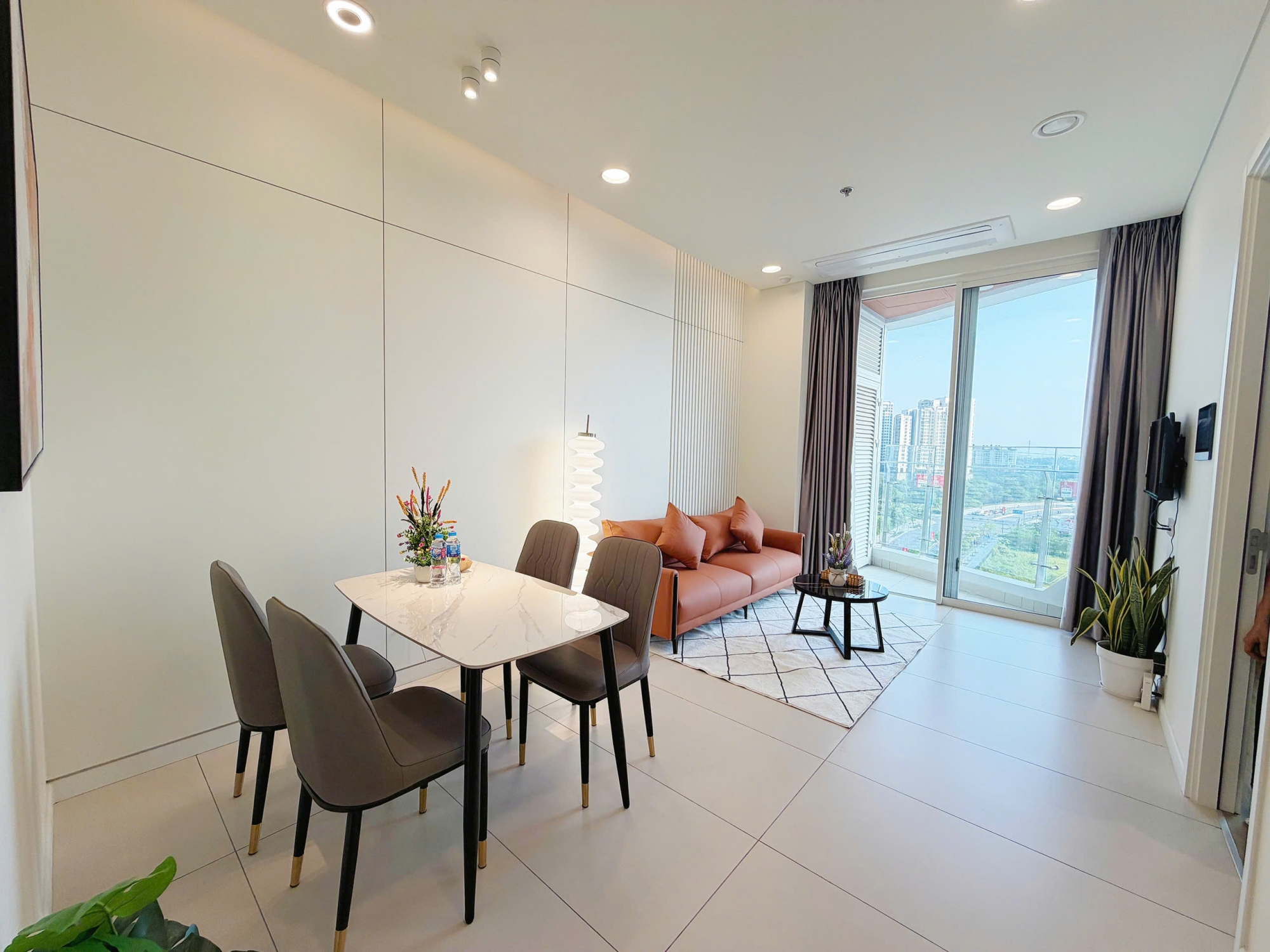 Beautiful 1 bedroom apartment for rent at Zeit River Thu Thiem with full furnishings and open views